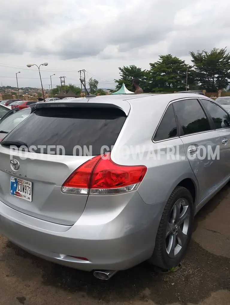 Toyota Venza 2011