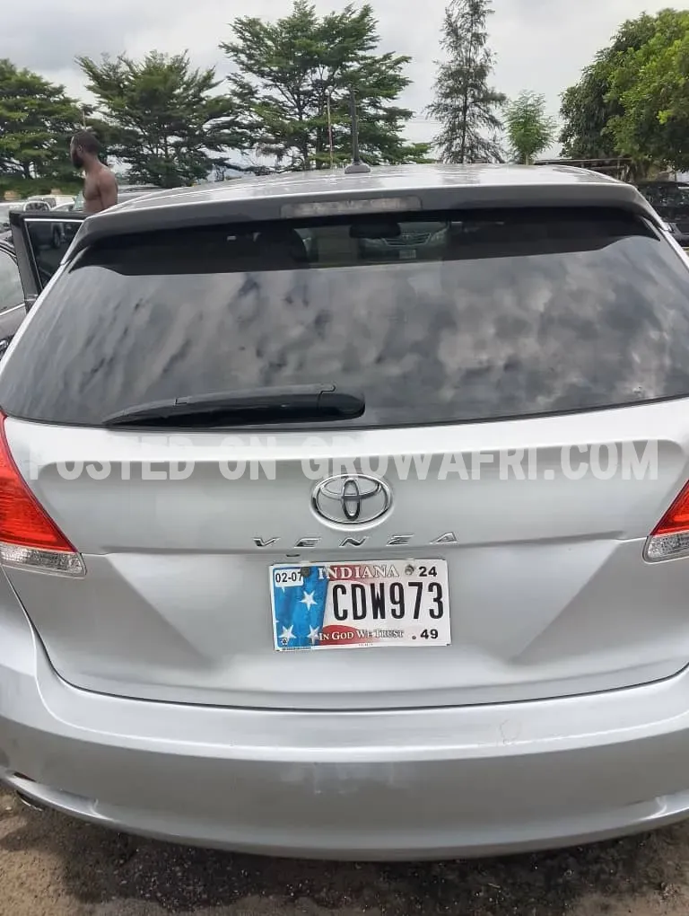 Toyota Venza 2011