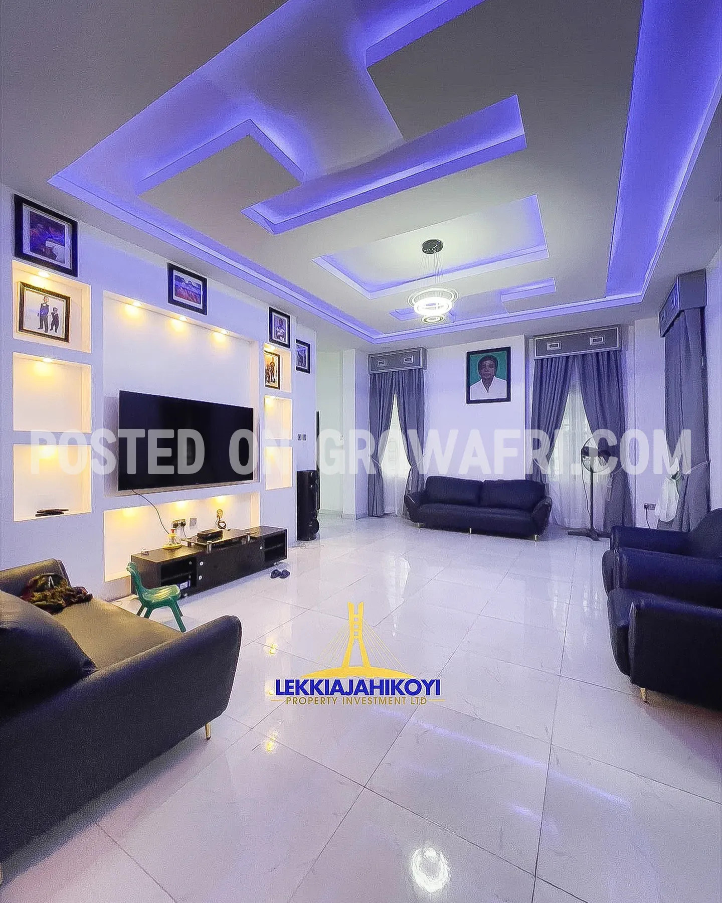 Tastefully built 5 bedroom fully detached duplex with en-suite bedrooms.