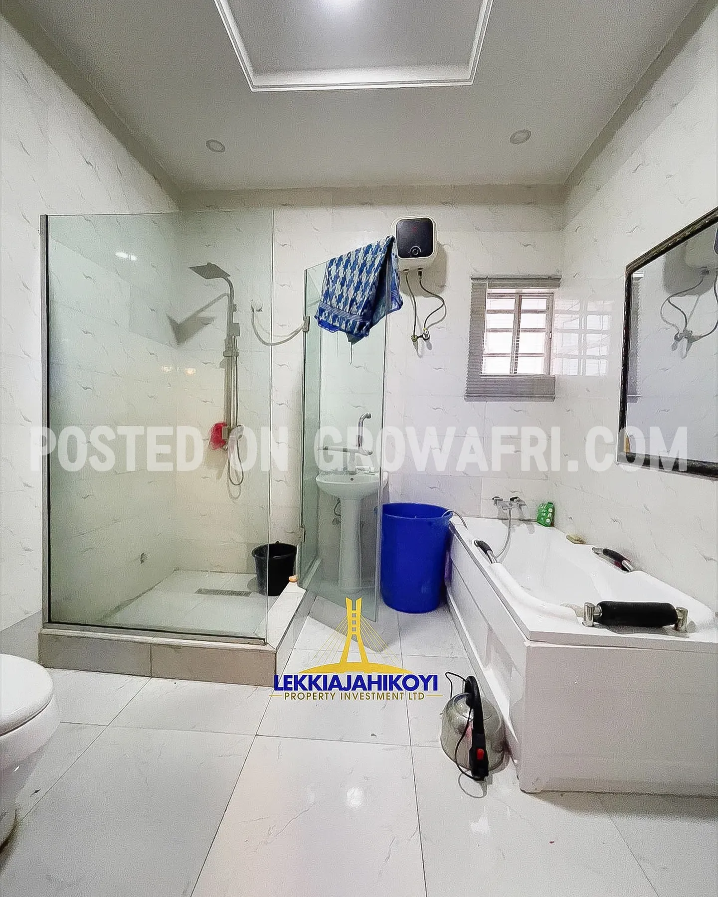 Tastefully built 5 bedroom fully detached duplex with en-suite bedrooms.