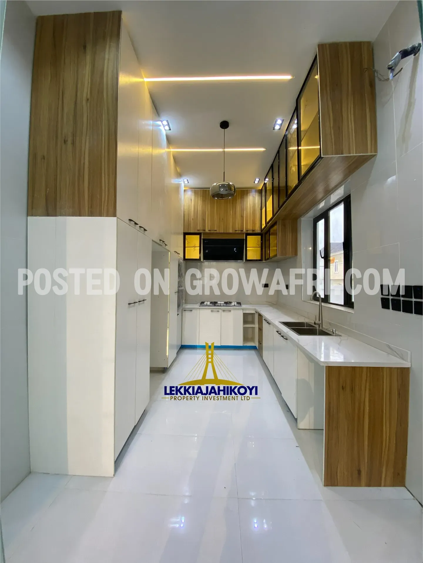 One unit  of 4 bedroom semi  duplex with en-suite bedrooms