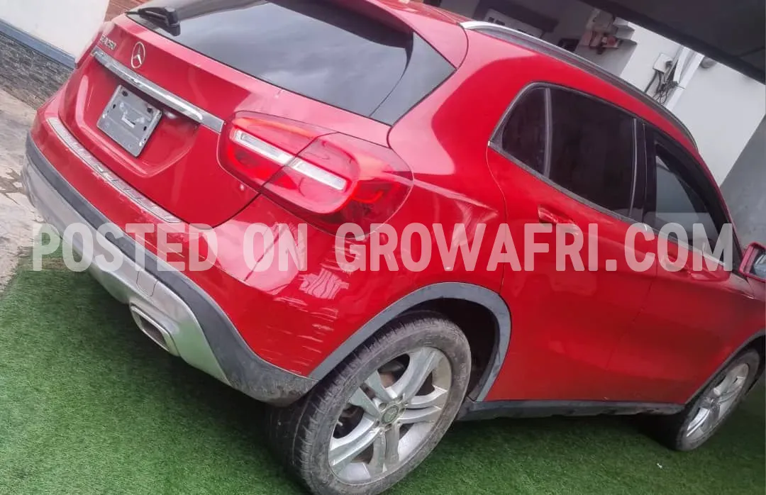 Registered Benz GLA250