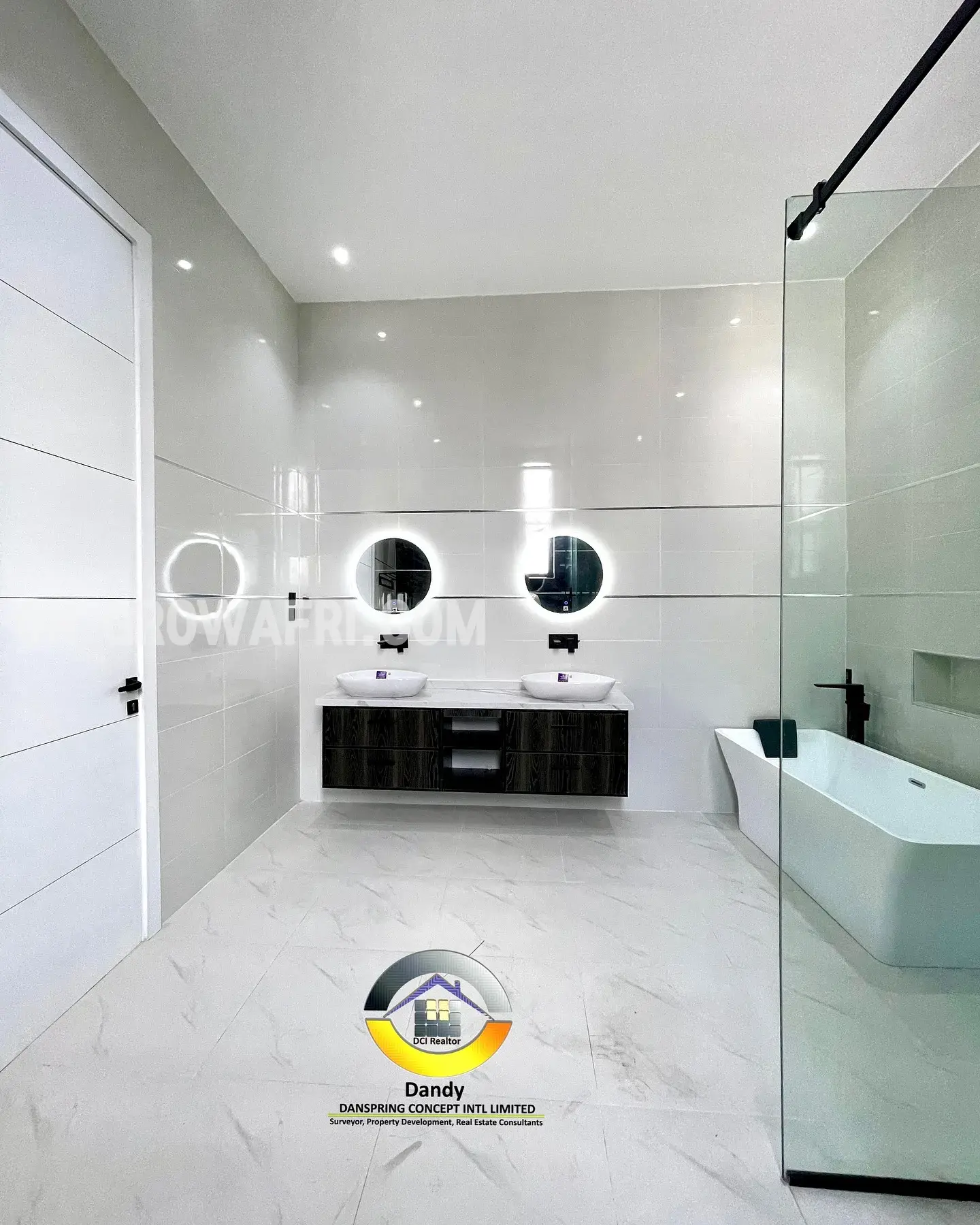 5 bedroom detached duplex with swimming pool and cinema