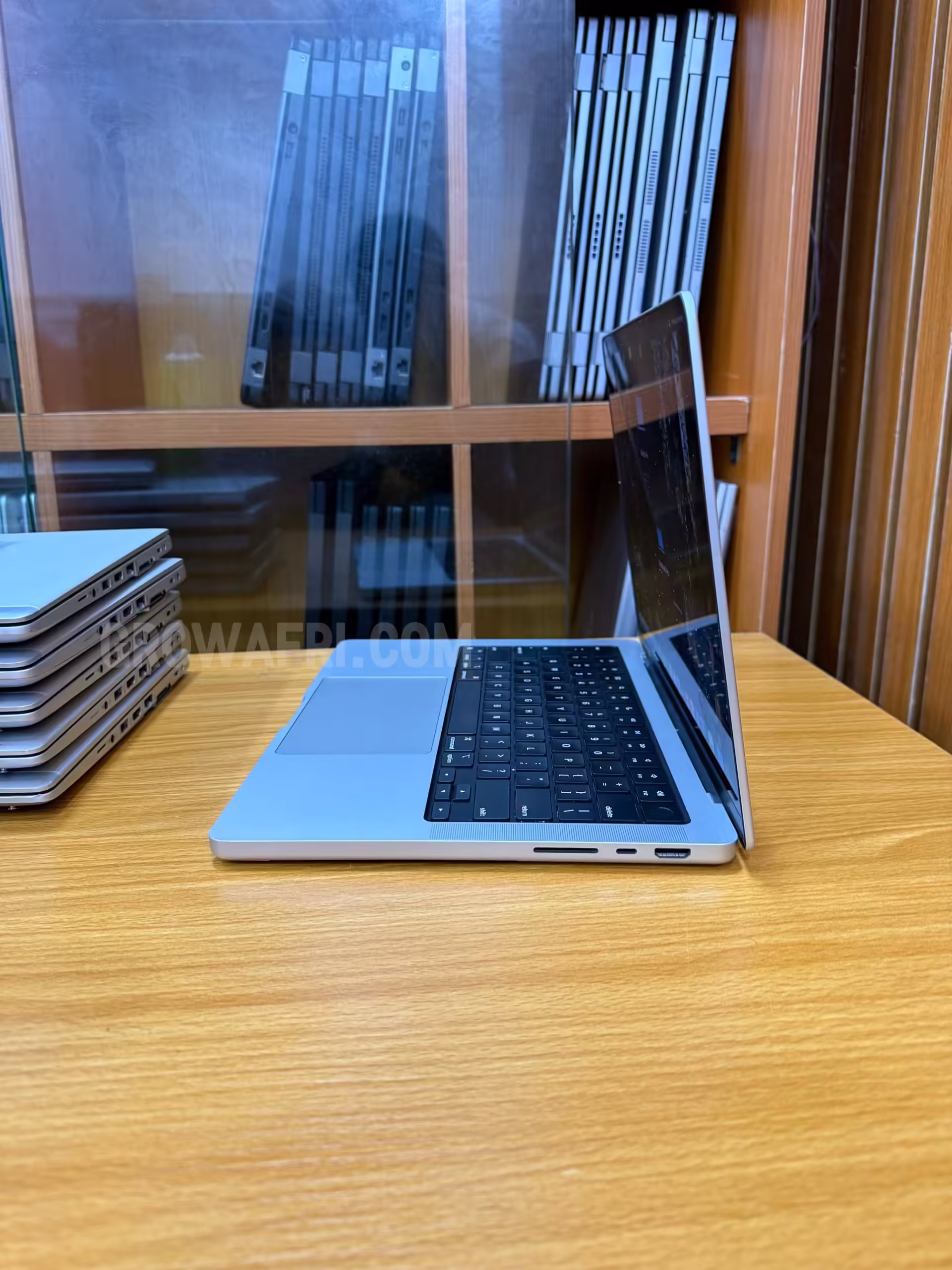 Foreign Used Macbook Pro 2023  M2Pro Chip 16gb Ram; 512gb SSD 14”