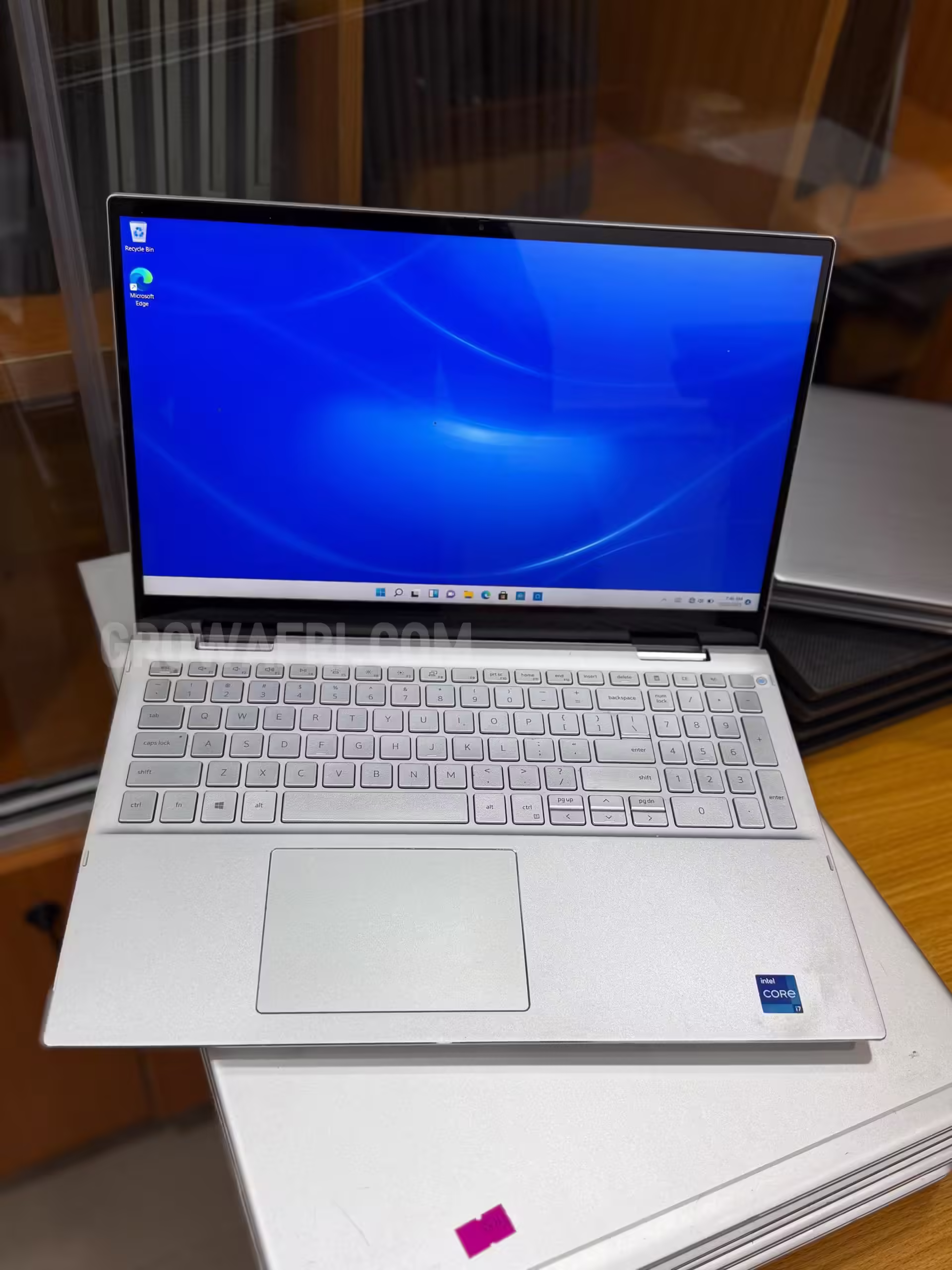 Foreign Used Dell Inspiron 7506 2in1 Touchscreen and Convertible to tablet  Intel Core i7-1165G7 16GB RAM / 512GB SSD