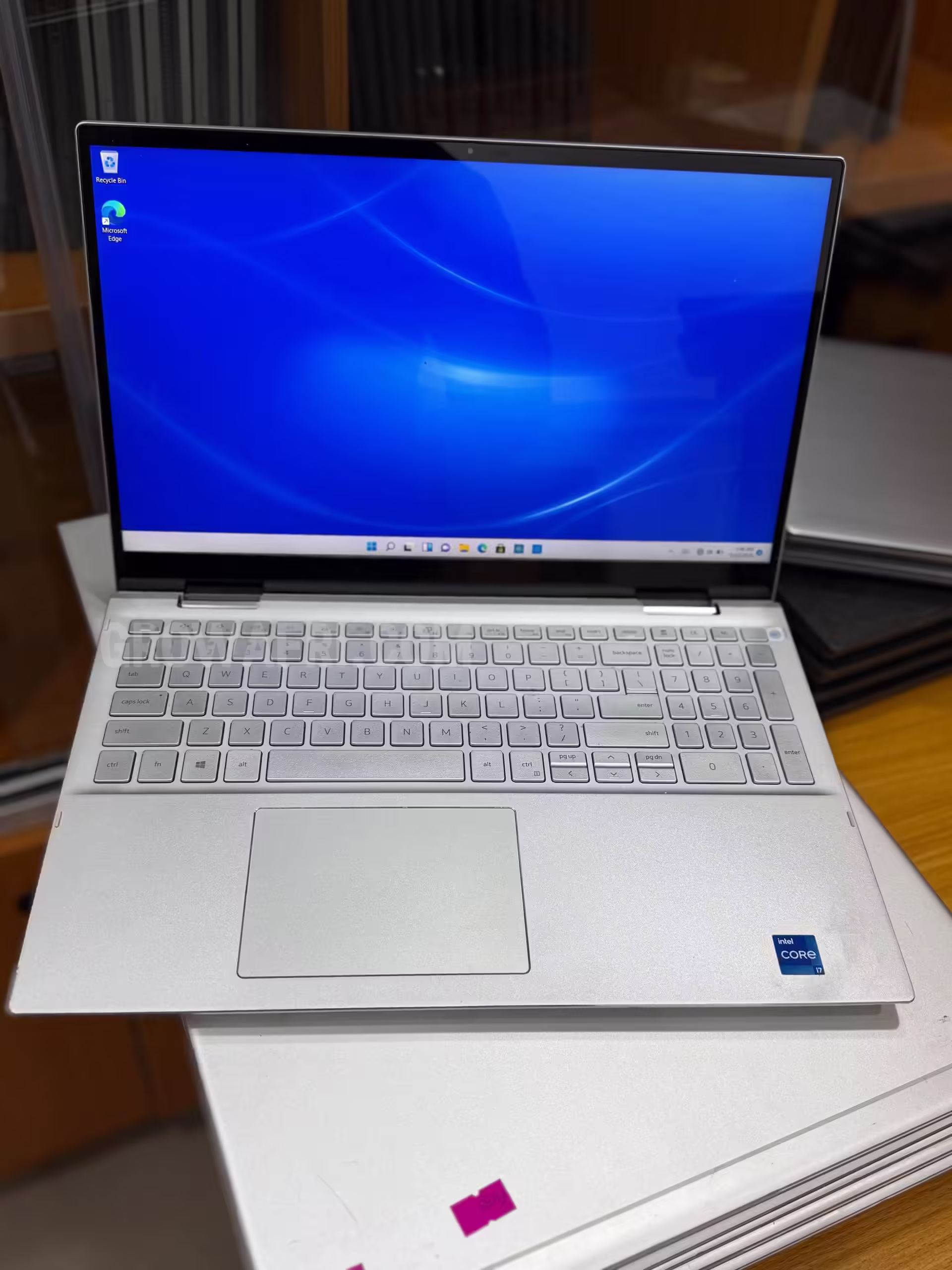 Foreign Used Dell Inspiron 7506 2in1 Touchscreen and Convertible to tablet  Intel Core i7-1165G7 16GB RAM / 512GB SSD