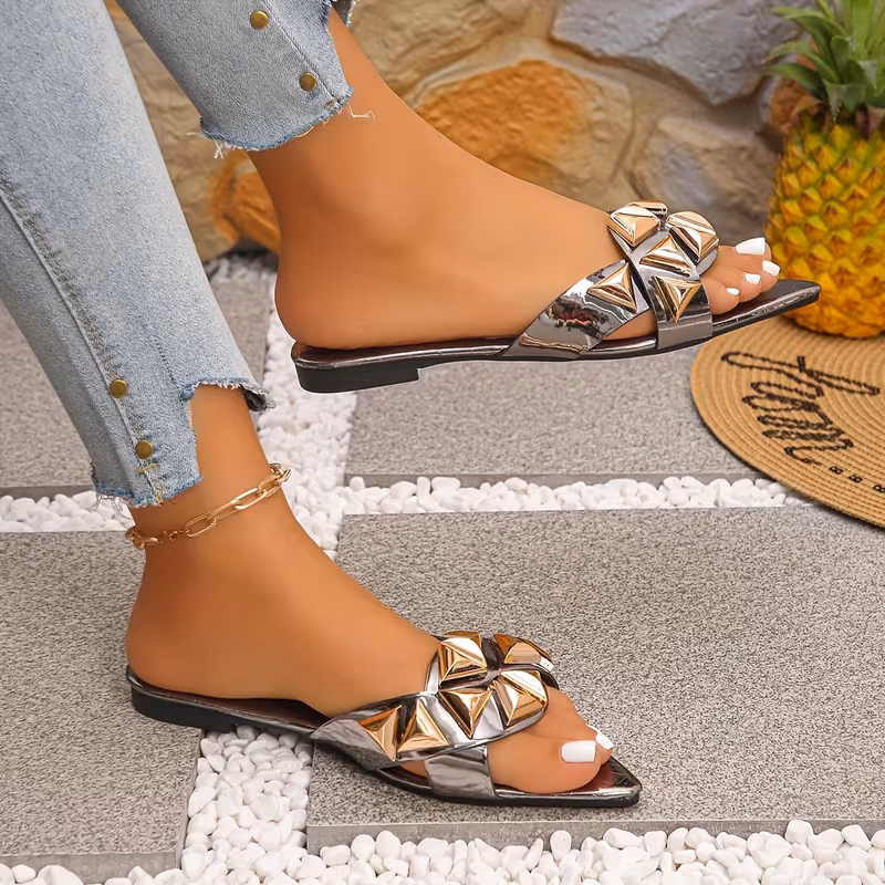 2025 New Women Fashion Party Glittering Mirror Triangle Buckle Summer Open Toe Pointed Flat Sandals
