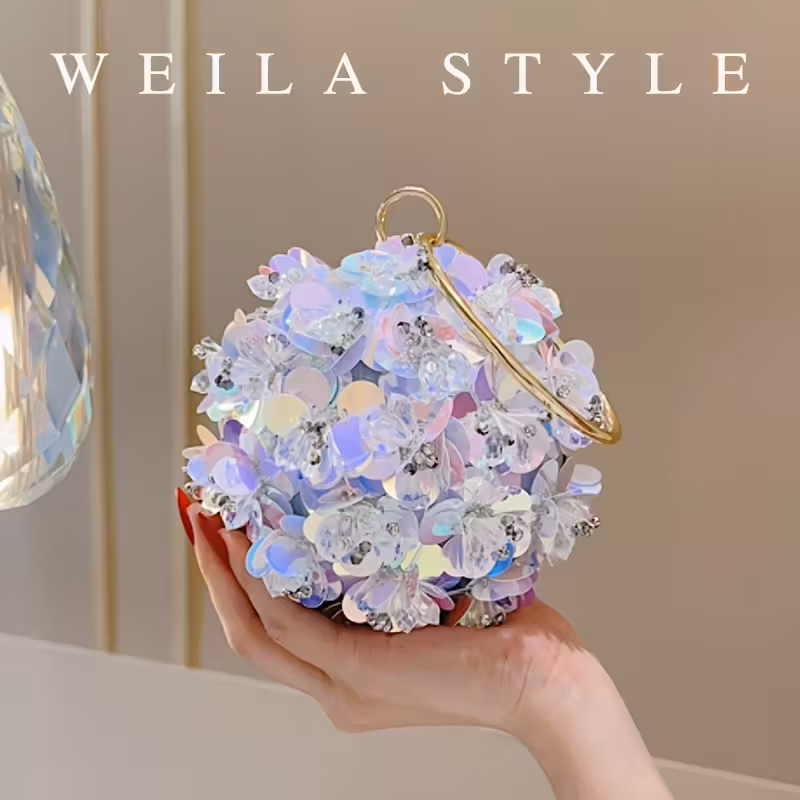 Elegant Floral Rhinestone Clutch - Fashionable Evening Purse for Women.